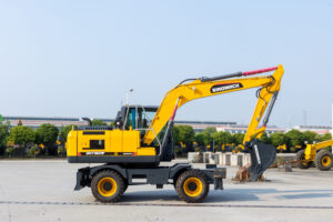 Máy đào bánh lốp GHT160W - Gầu 0.6 khối